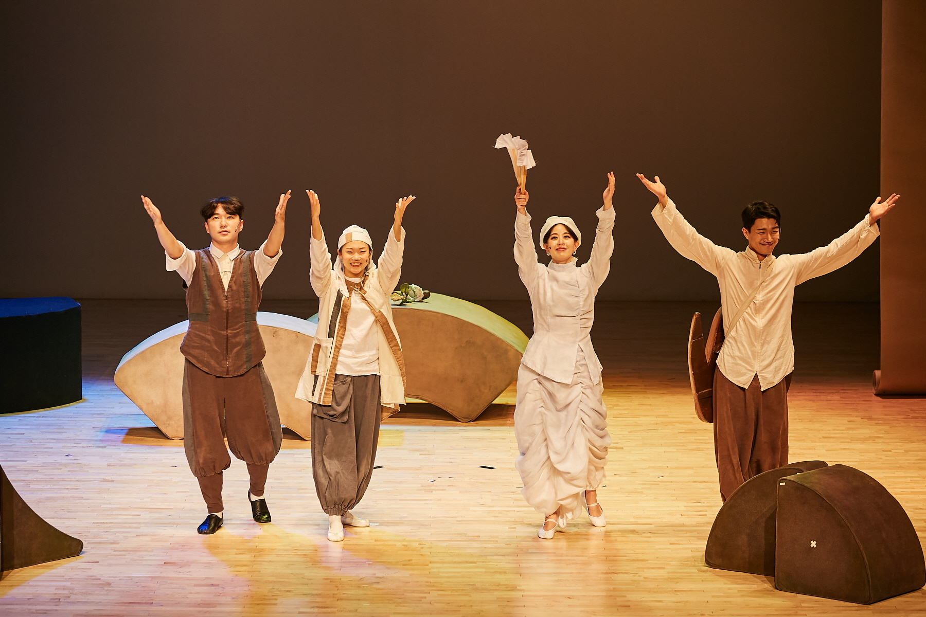 포스터0000241A2344.jpg