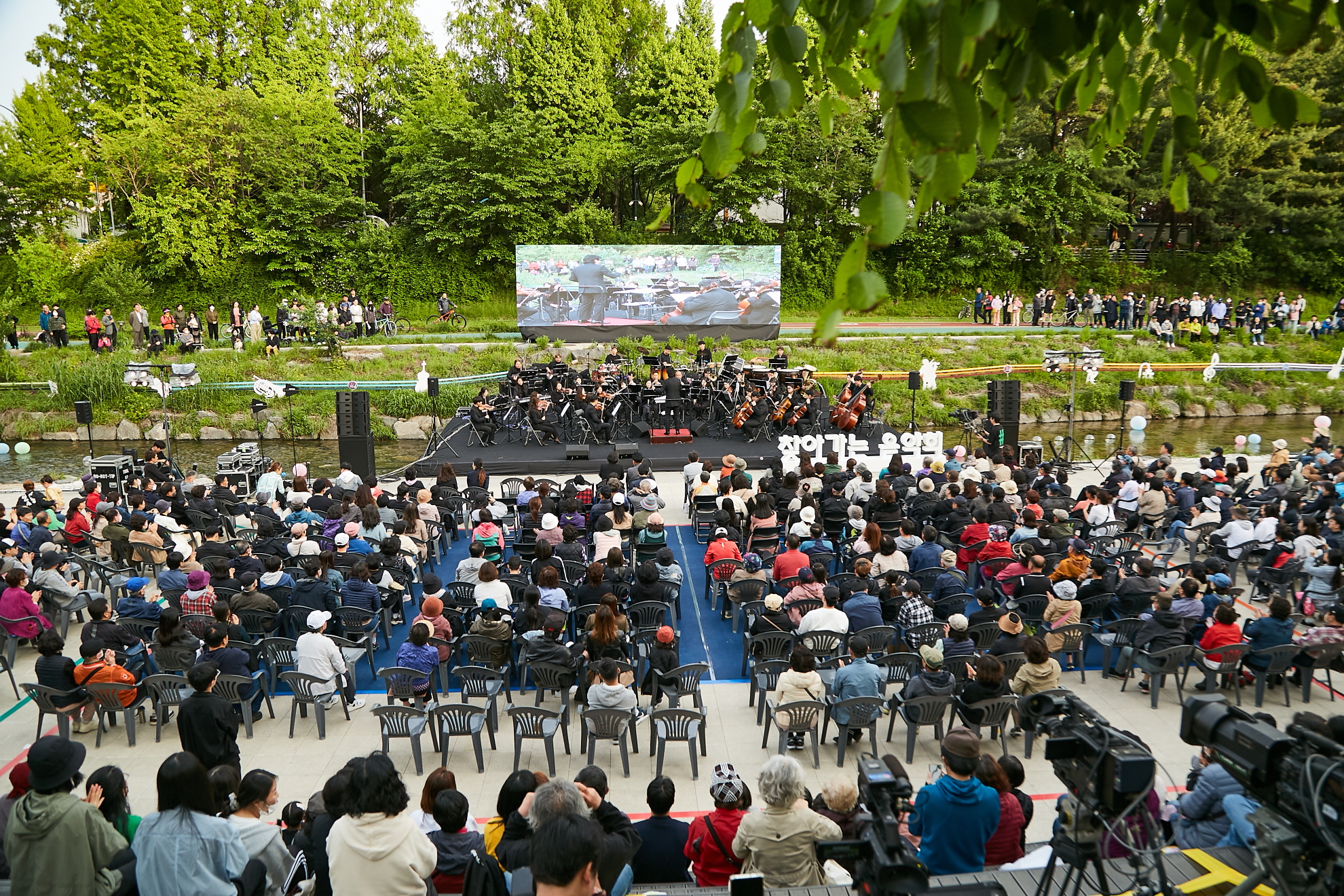 포스터0000241A5721.jpg