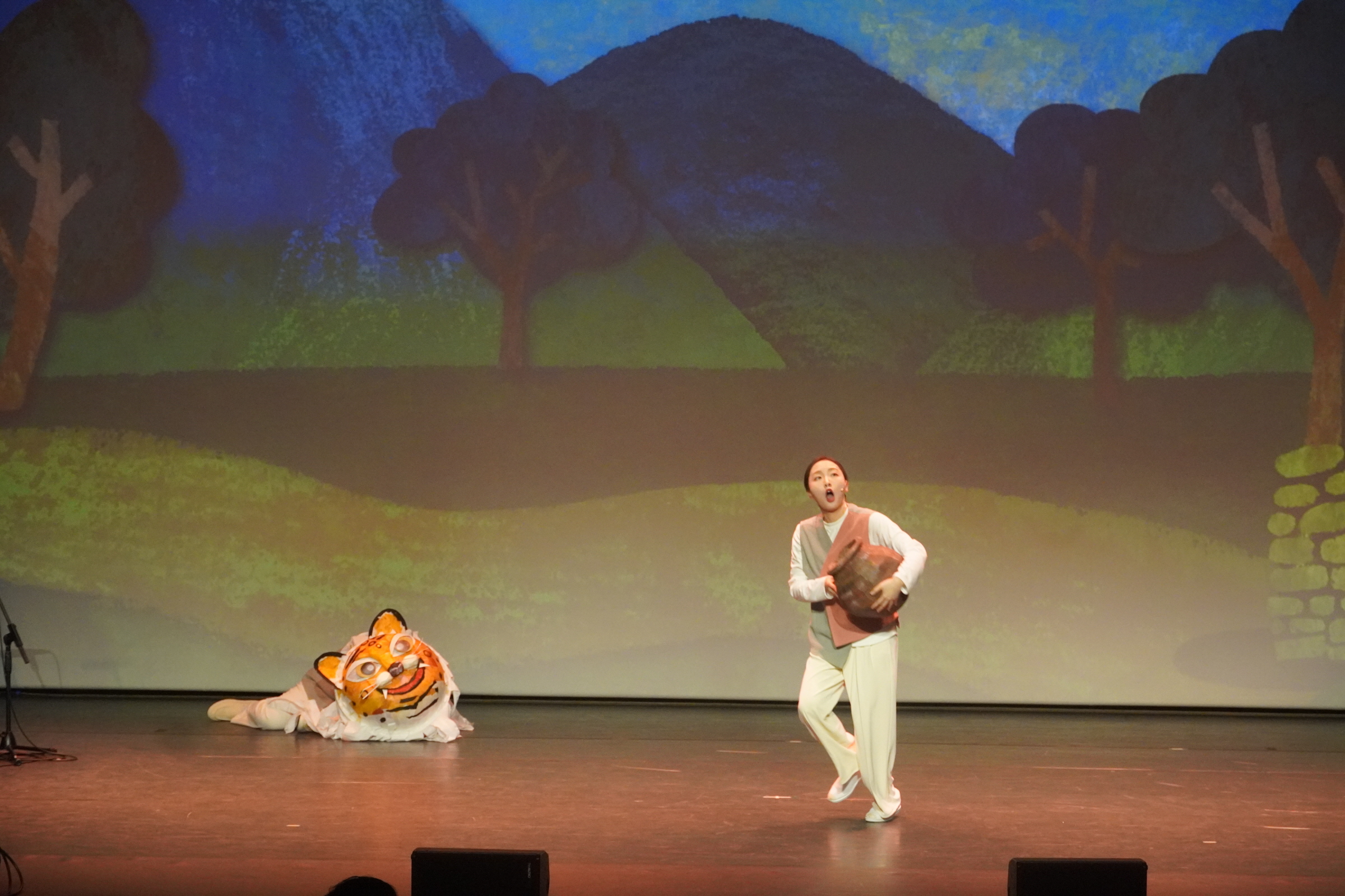 포스터0000DSC02810.JPG